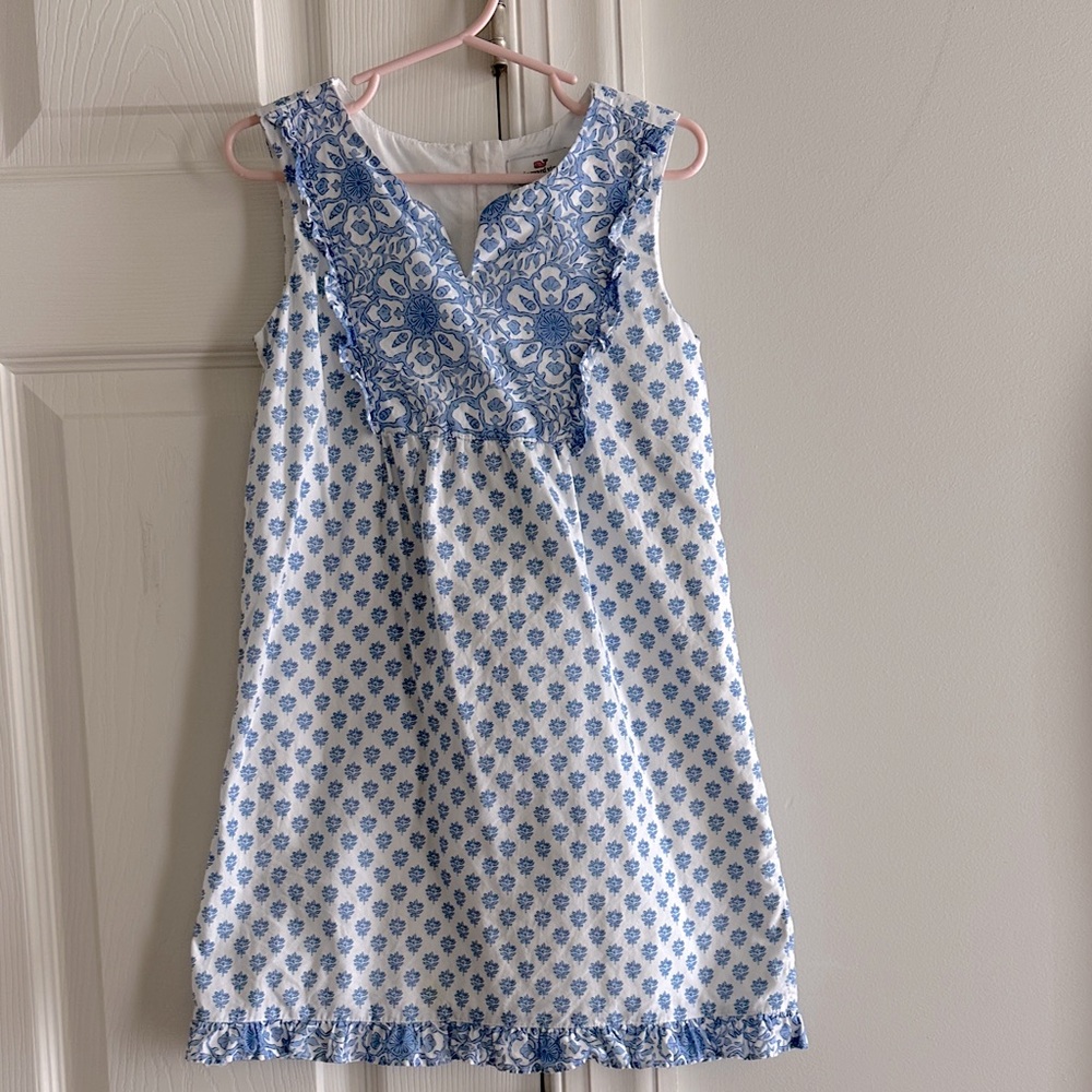 Vineyard Vines shift dress, size 5